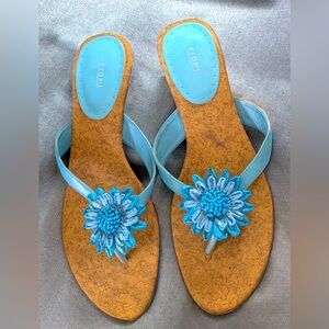 Vintage Fiona Kitten Sandals 
Size 9w
Good vintage condition